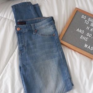 Light blue faded jeggings